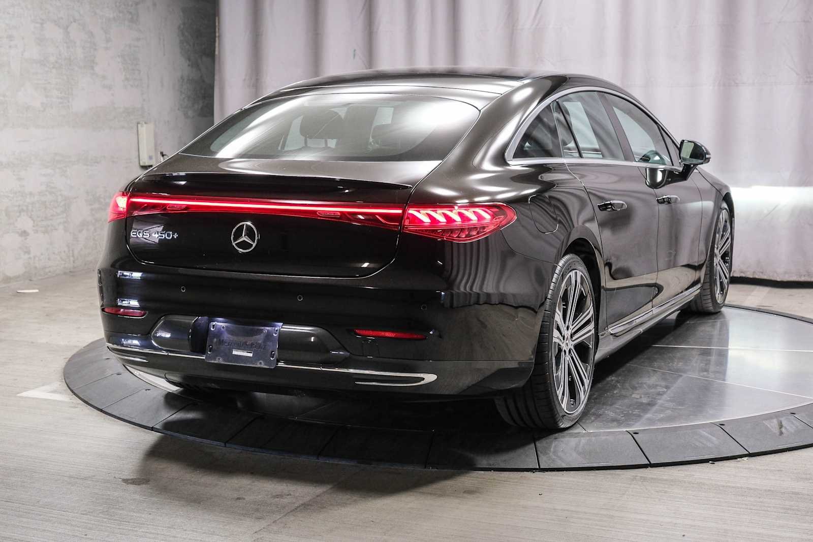 Certified Used 2022 Onyx  Black Metallic Mercedes-Benz EQS 450+ image 4