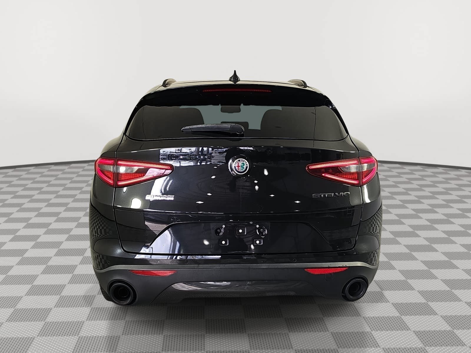 Used 2020 Black Alfa Romeo Base image 7