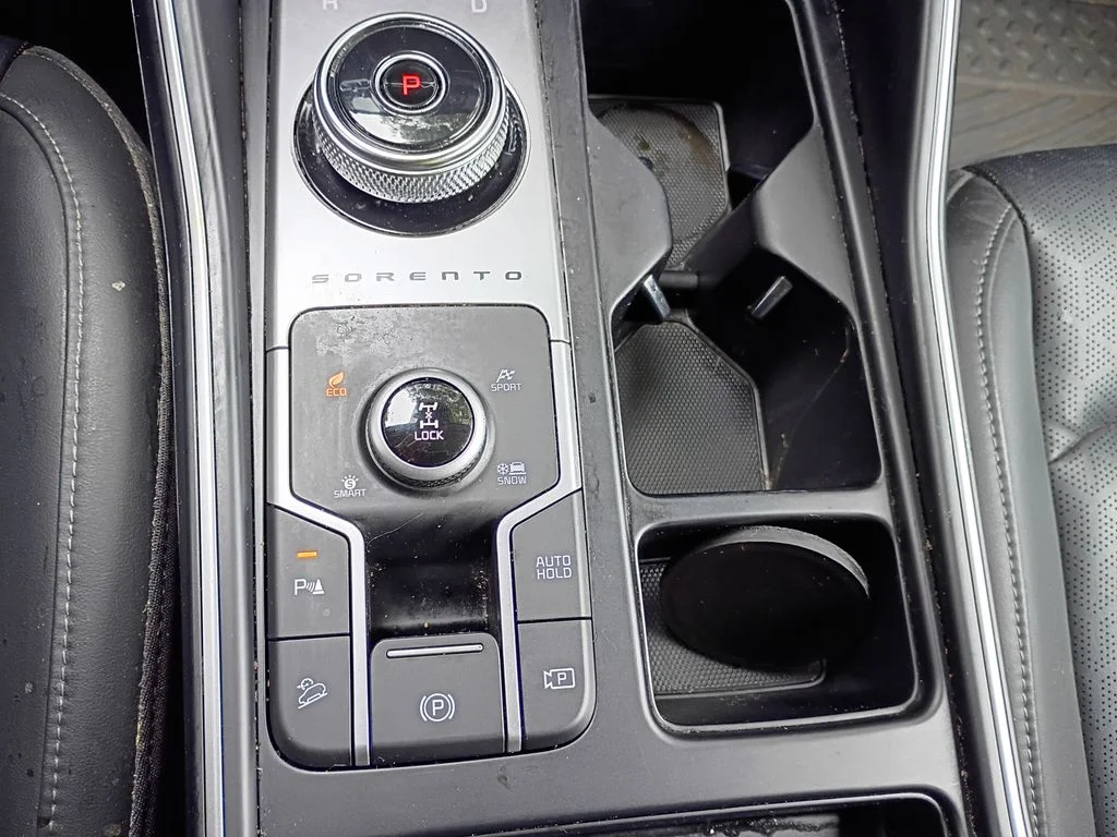 Used 2023 Aurora Black Kia EX image 20