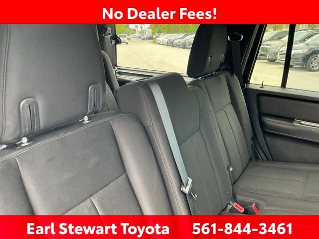 Used 2017 Silver Ford XLT image 31