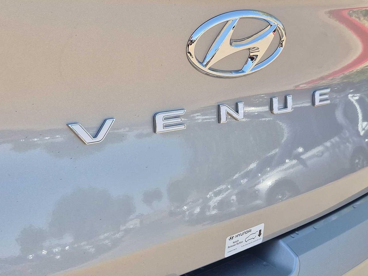 New 2026 Shimmering Silver Hyundai SEL image 12