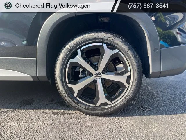 New 2026 Black Volkswagen SE image 7