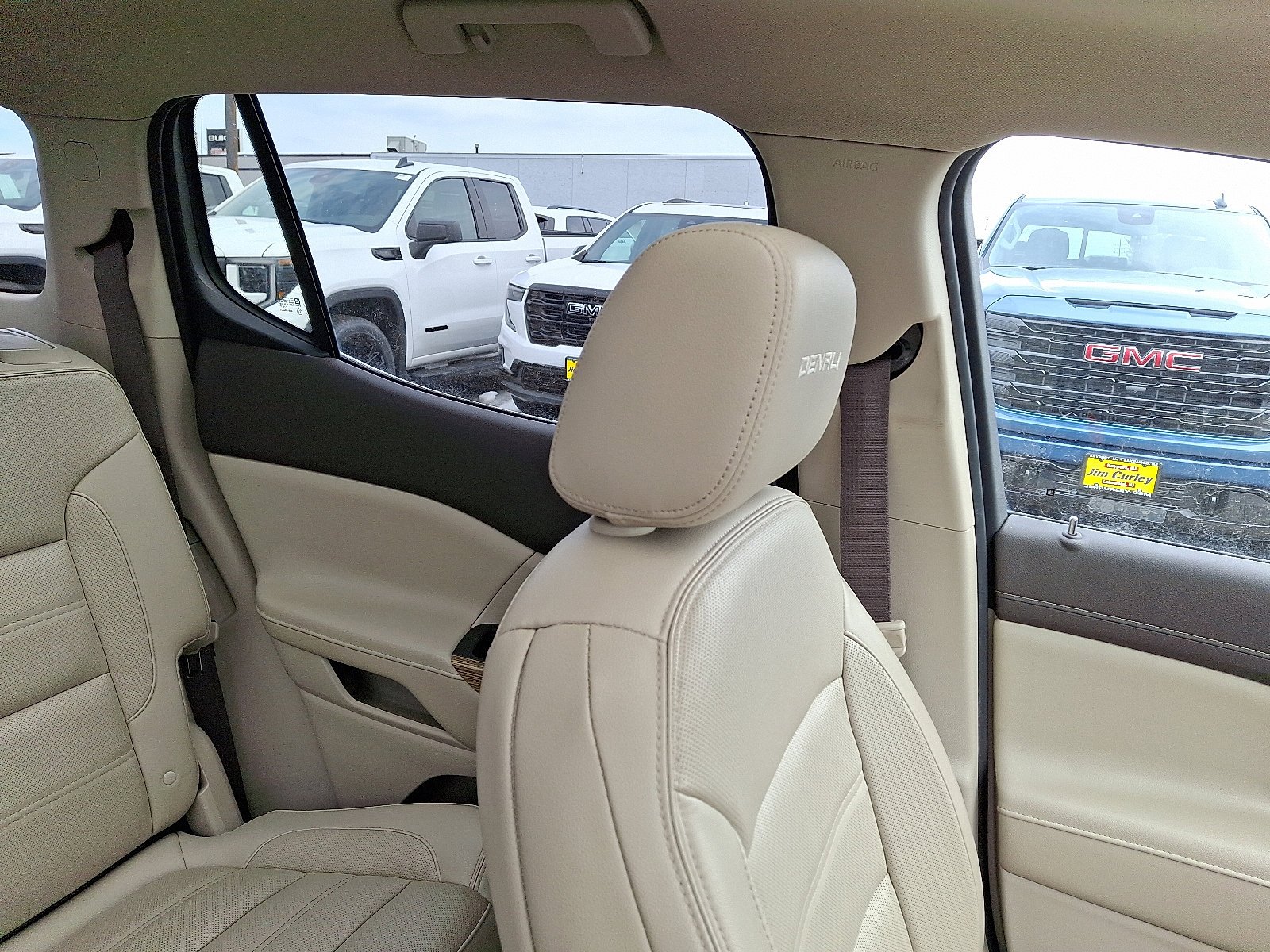 2019 GMC Acadia Denali - Photo 9