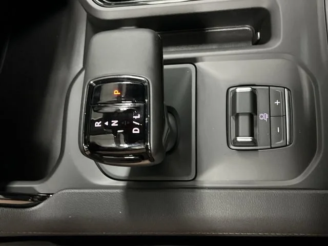 2026 GMC Sierra 1500 AT4 - Photo 17