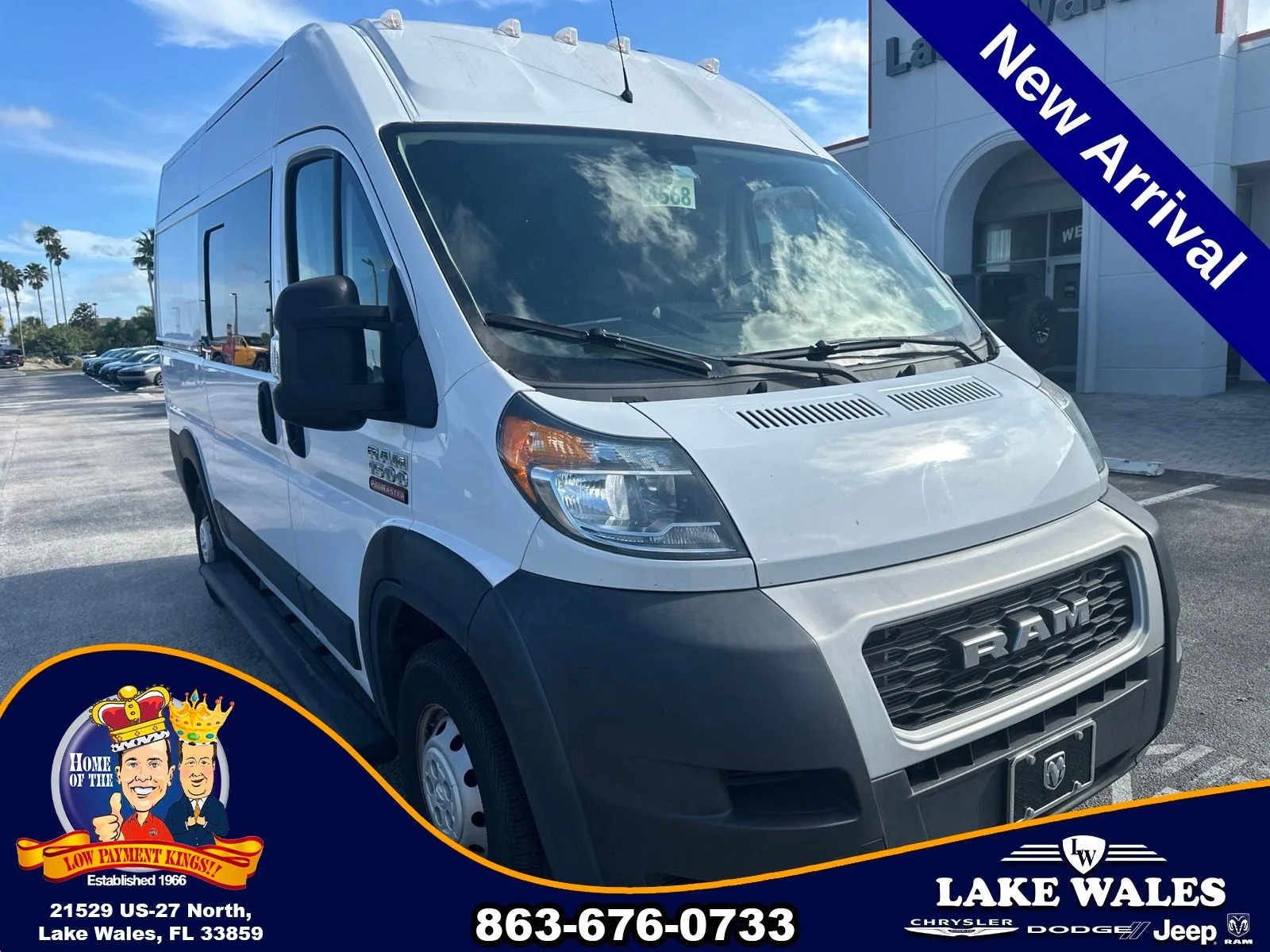 Used 2019 White Ram Base image 9