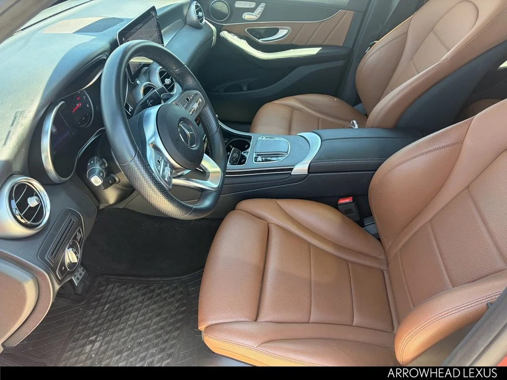 Used 2022 Red Mercedes-Benz GLC 300 image 12