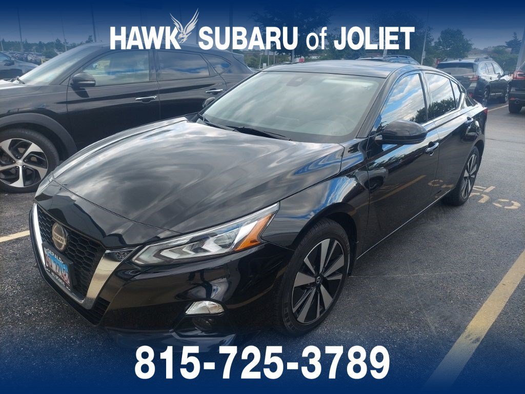 Used 2019 Super Black Nissan 2.5 SL image 4