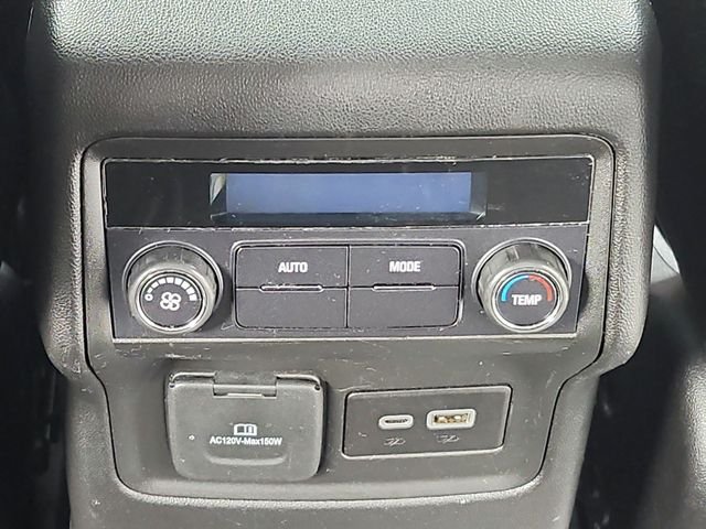 Used 2023 White GMC AT4 image 42