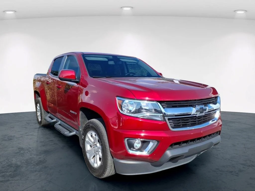 Used 2019 Red Chevrolet LT image 11