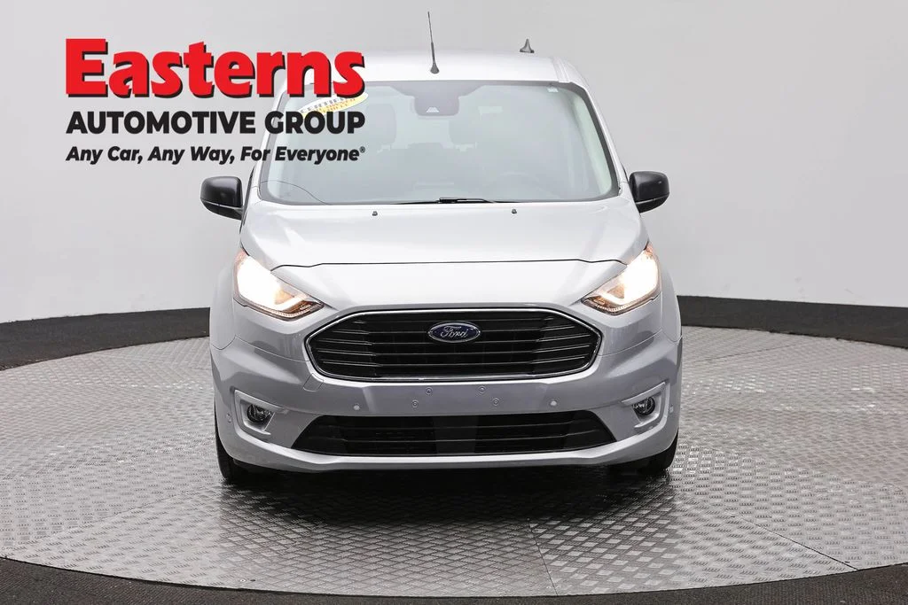 Used 2021 Silver Ford XLT image 2