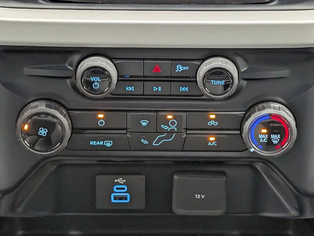 New 2026 Oxford White Ford F-350® XL image 6