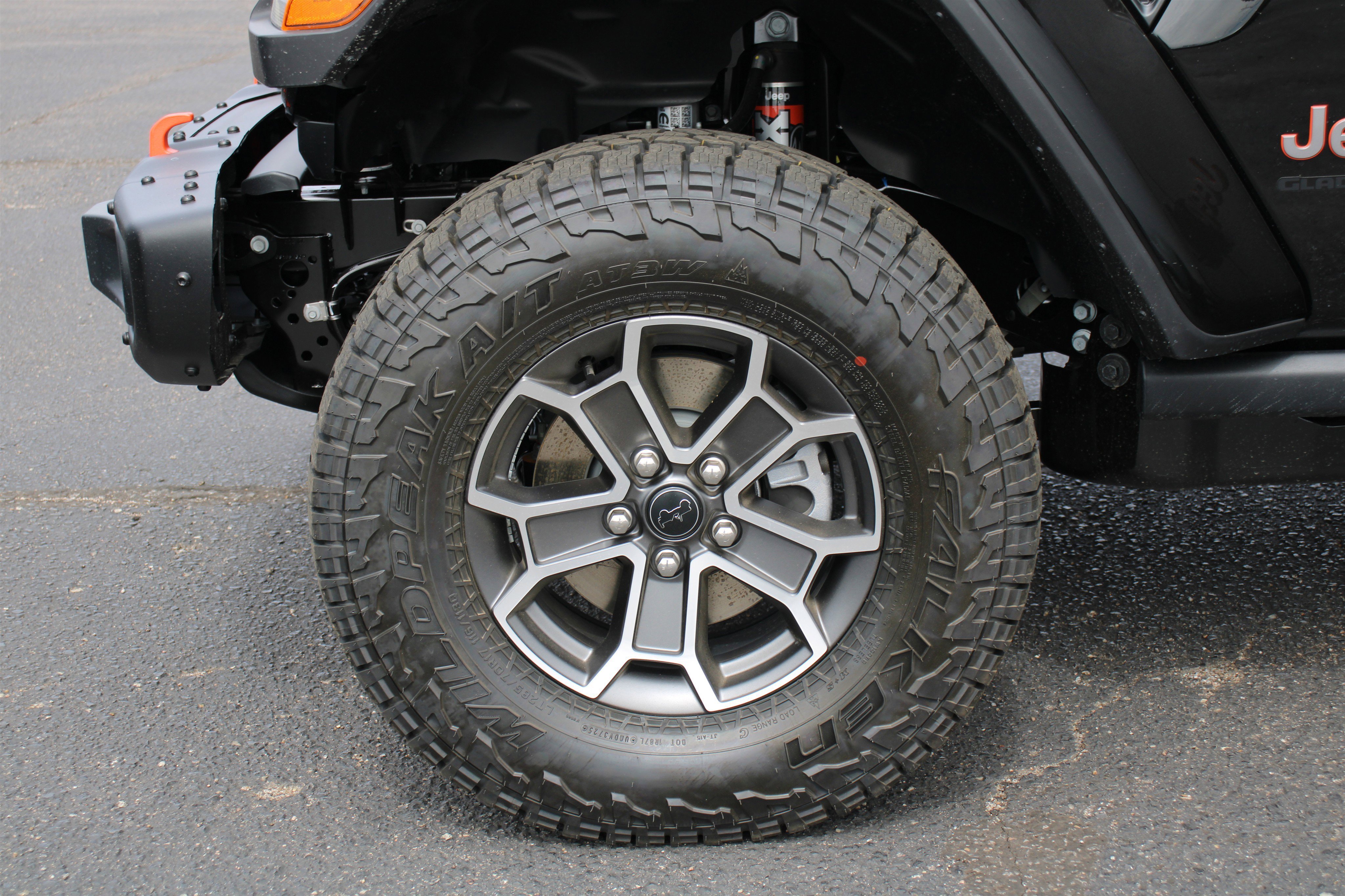 New 2026 Black Clear-Coat Exterior Paint Jeep Mojave X image 39
