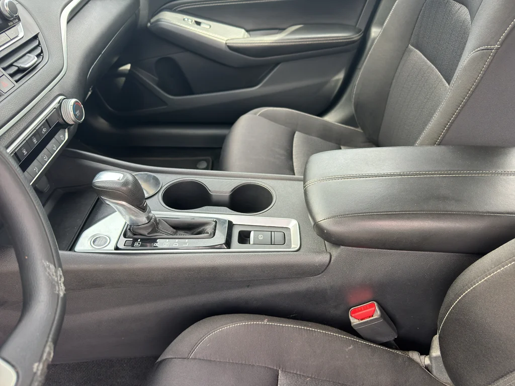 2020 Nissan Altima S - Photo 10