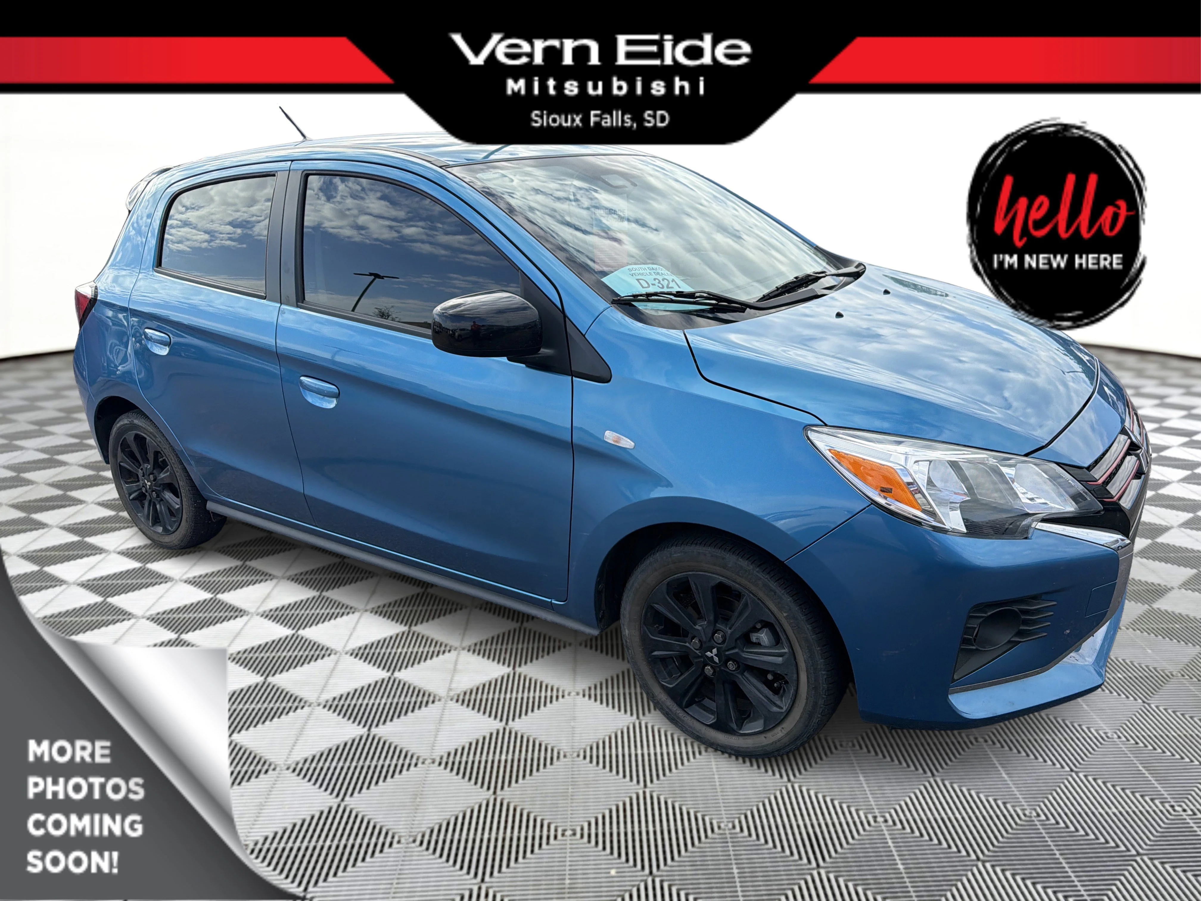 Certified Used 2022 Sapphire Blue Metallic Mitsubishi SE image 1