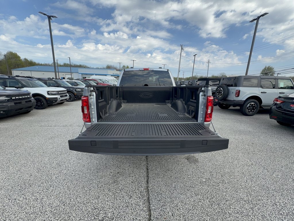 Certified Used 2022 Iconic Silver Ford XLT image 4