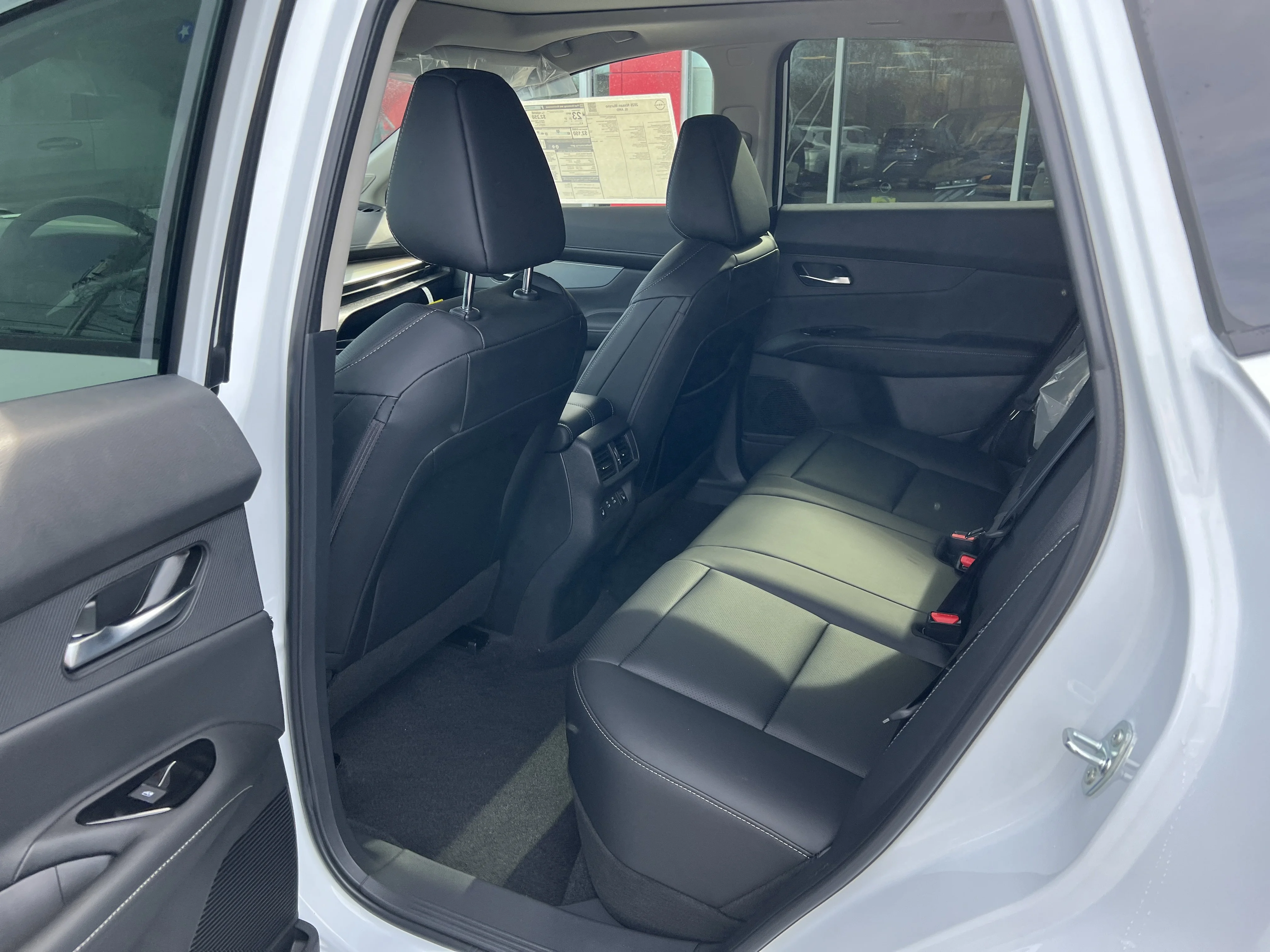 New 2026 Everest White Pearl Tricoat Nissan SL image 3
