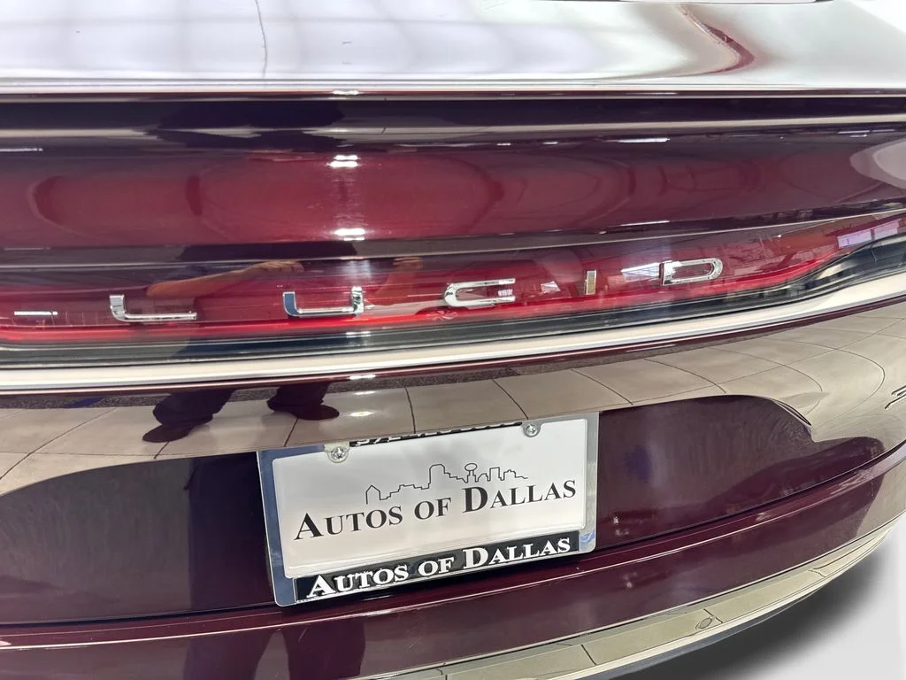 Used 2022 Red Lucid Grand Touring image 21