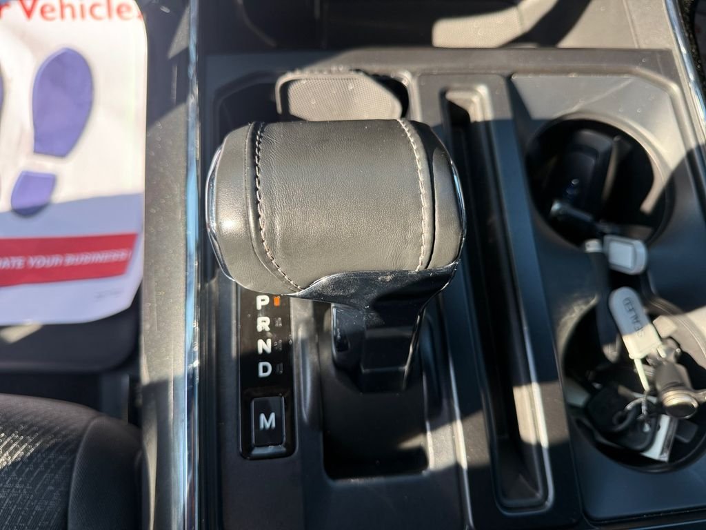 Used 2021 Red Ford XLT image 35