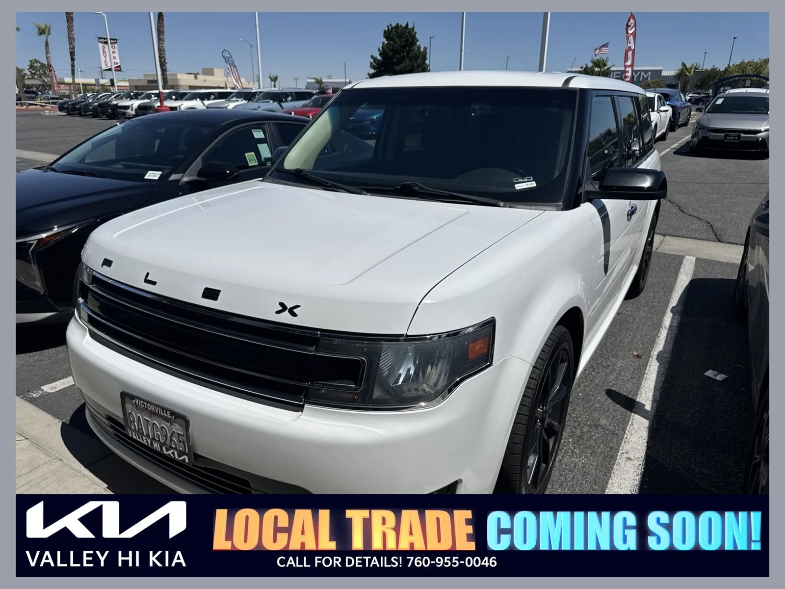 Used 2018 Oxford White Ford SEL image 1
