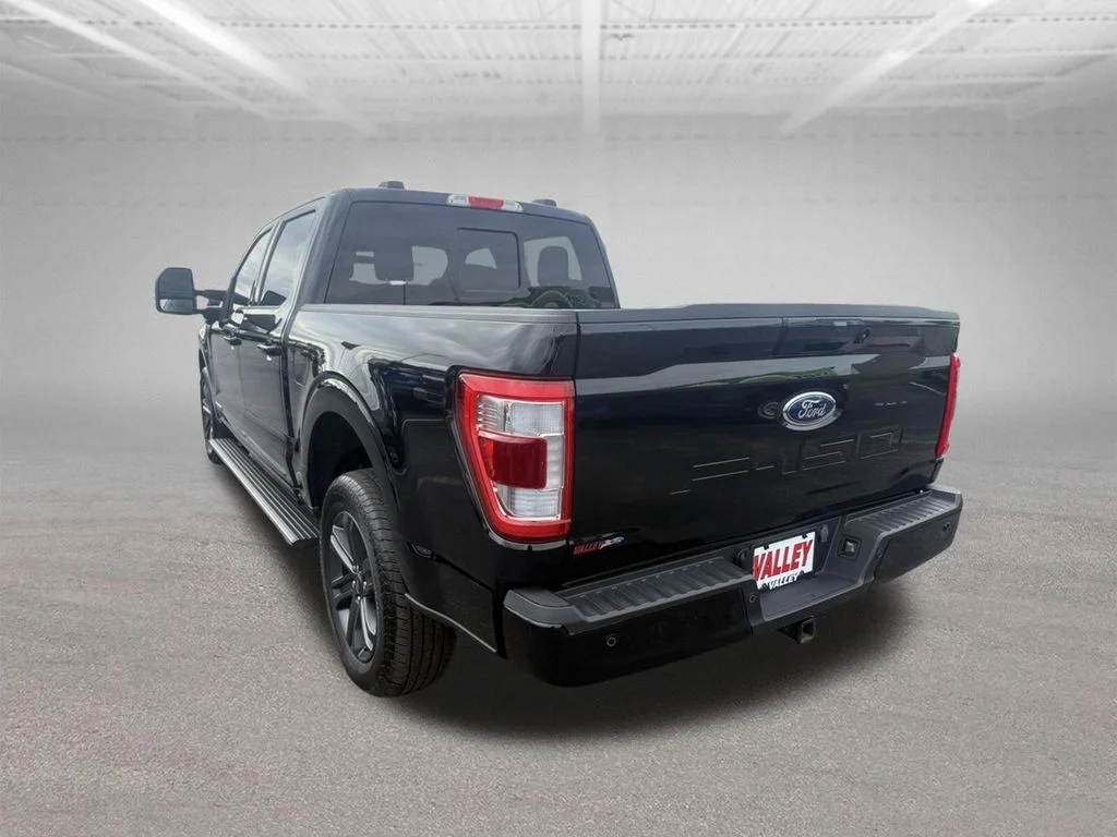 Used 2023 Black Ford Lariat image 10