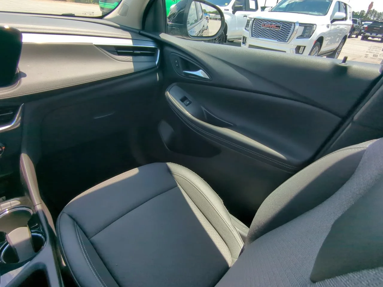 2025 Buick Encore GX Preferred - Photo 16