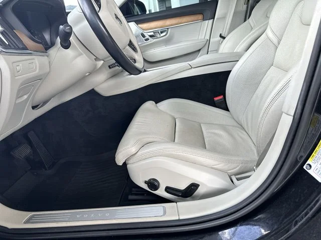 Used 2018 Black Volvo T6 Inscription image 13