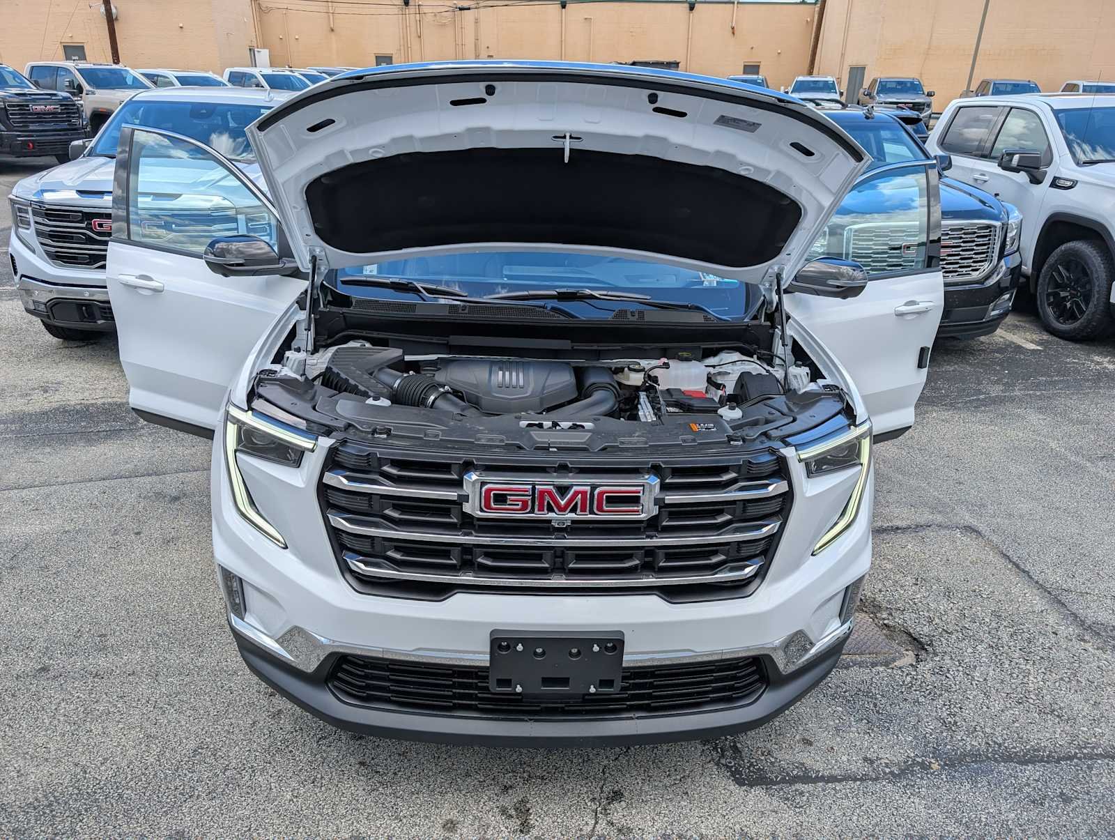 2026 GMC Acadia Elevation - Photo 10
