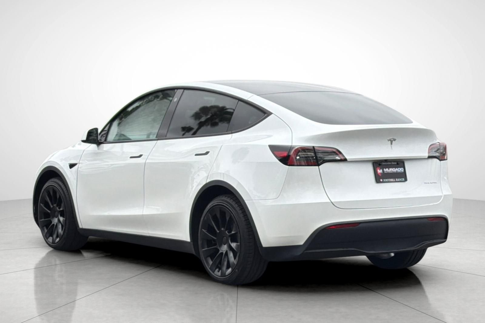 Used 2023 White Tesla Long Range image 12