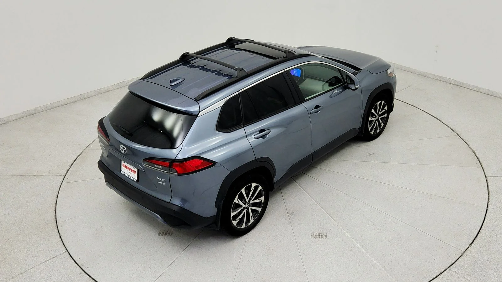 Used 2023  Toyota XLE image 19