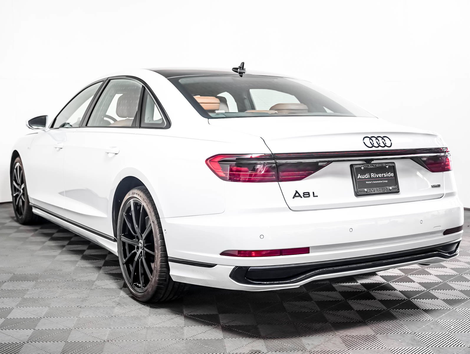 Used 2024 Glacier White Metallic Audi  image 2