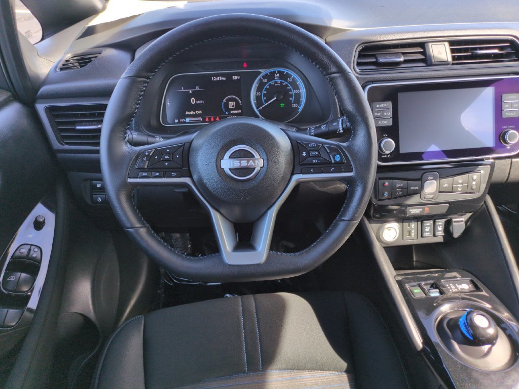 Used 2025 Scarlet Ember Nissan SV PLUS image 13