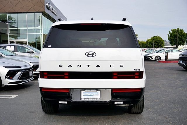 Used 2025 White Hyundai Calligraphy image 9