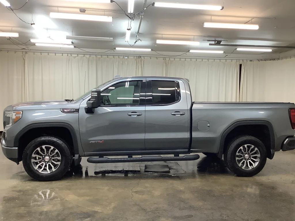 Used 2020 Satin Steel Metallic GMC AT4 image 10