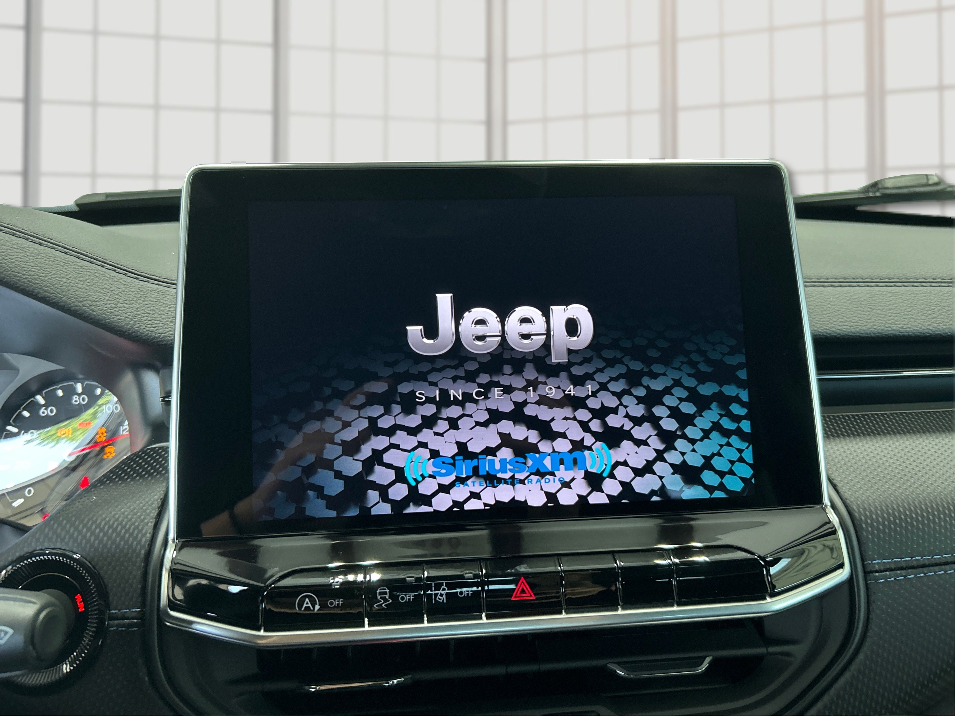 New 2026 Fathom Blue Pearl Coat Jeep Latitude image 13