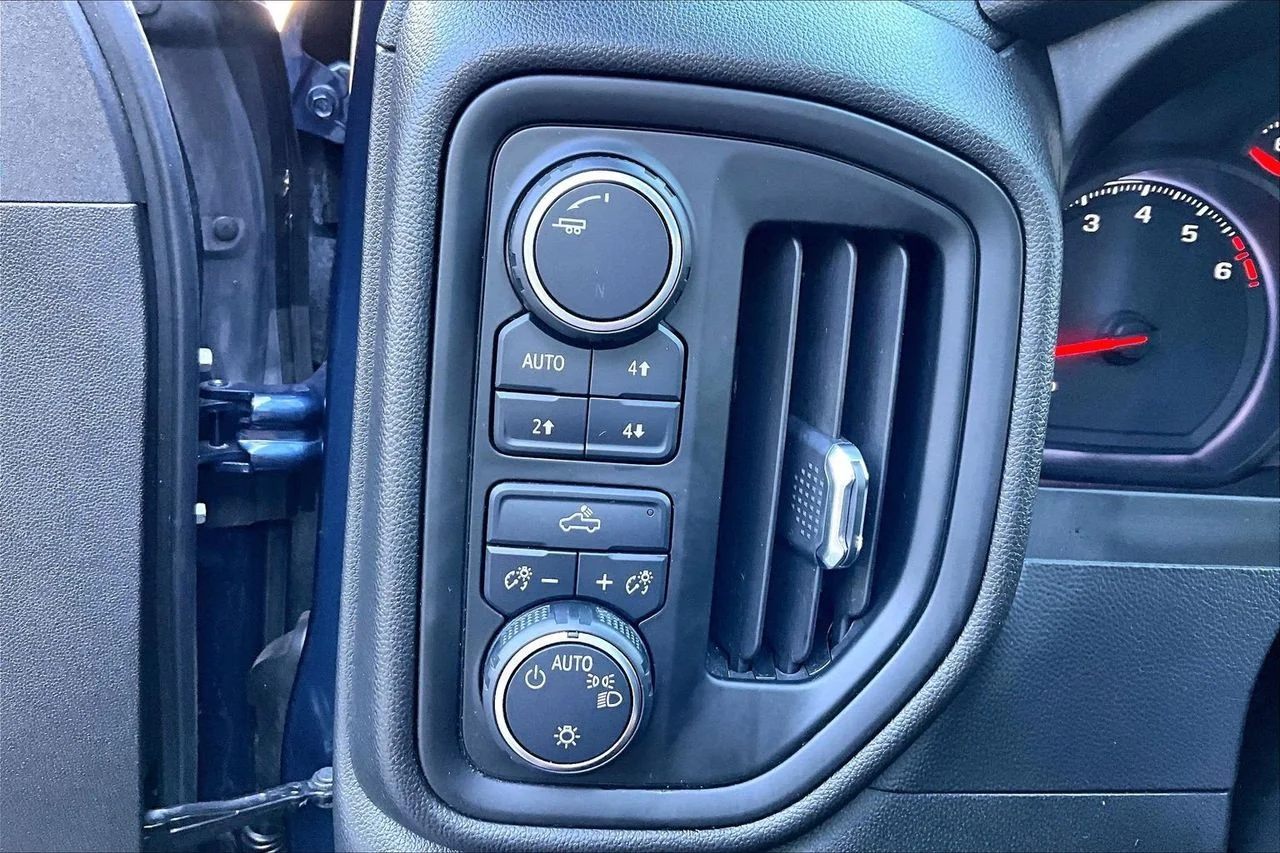 Used 2019 Blue Chevrolet Custom Trail Boss image 26