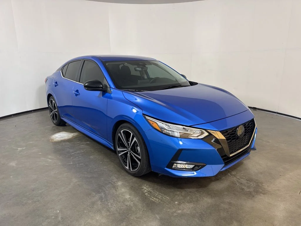 2022 Nissan Sentra SR CVT's photo