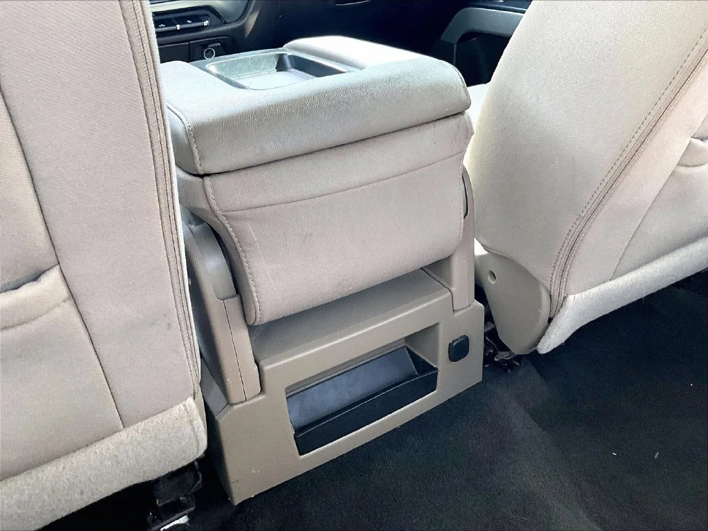 Used 2017 White Chevrolet LT image 14