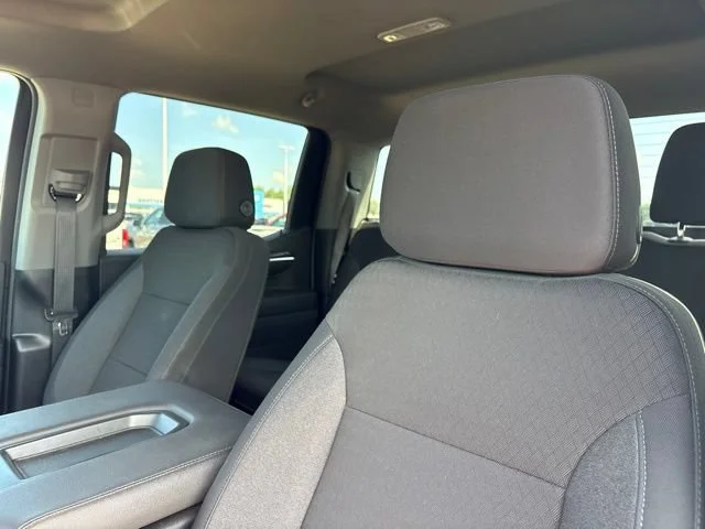 2024 Chevrolet Silverado 1500 LT - Photo 12