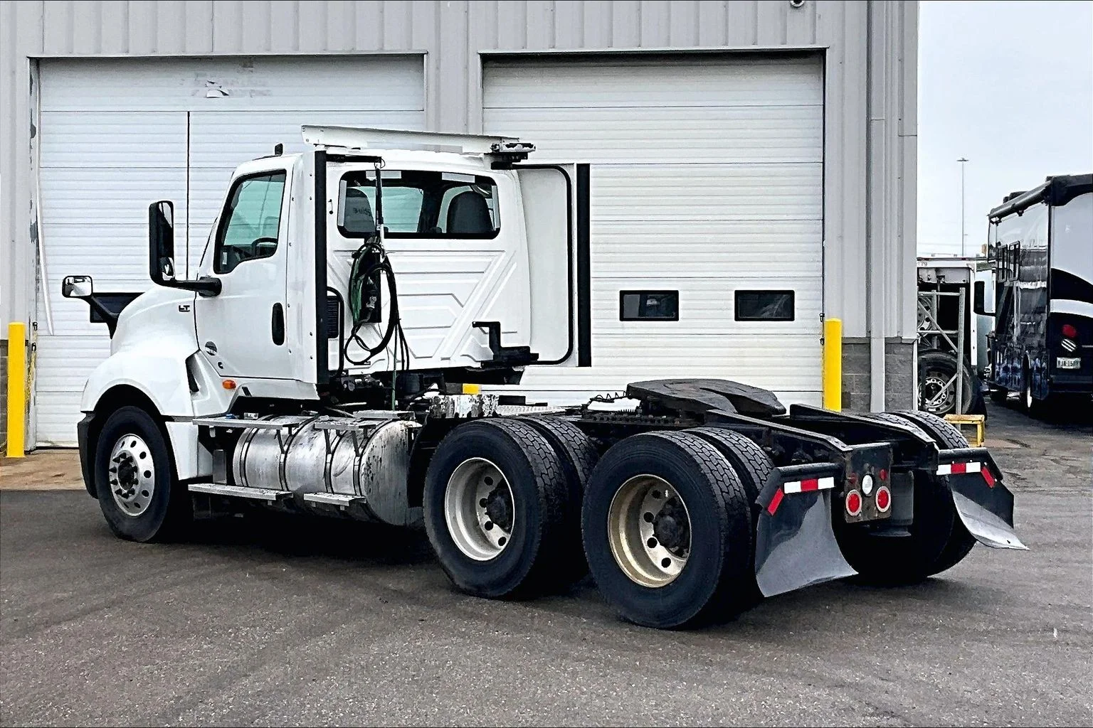 Used 2020 WHITE International  image 13