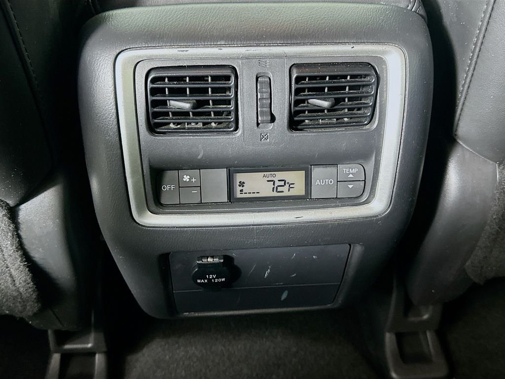 Used 2015 Liquid Platinum INFINITI Base image 25