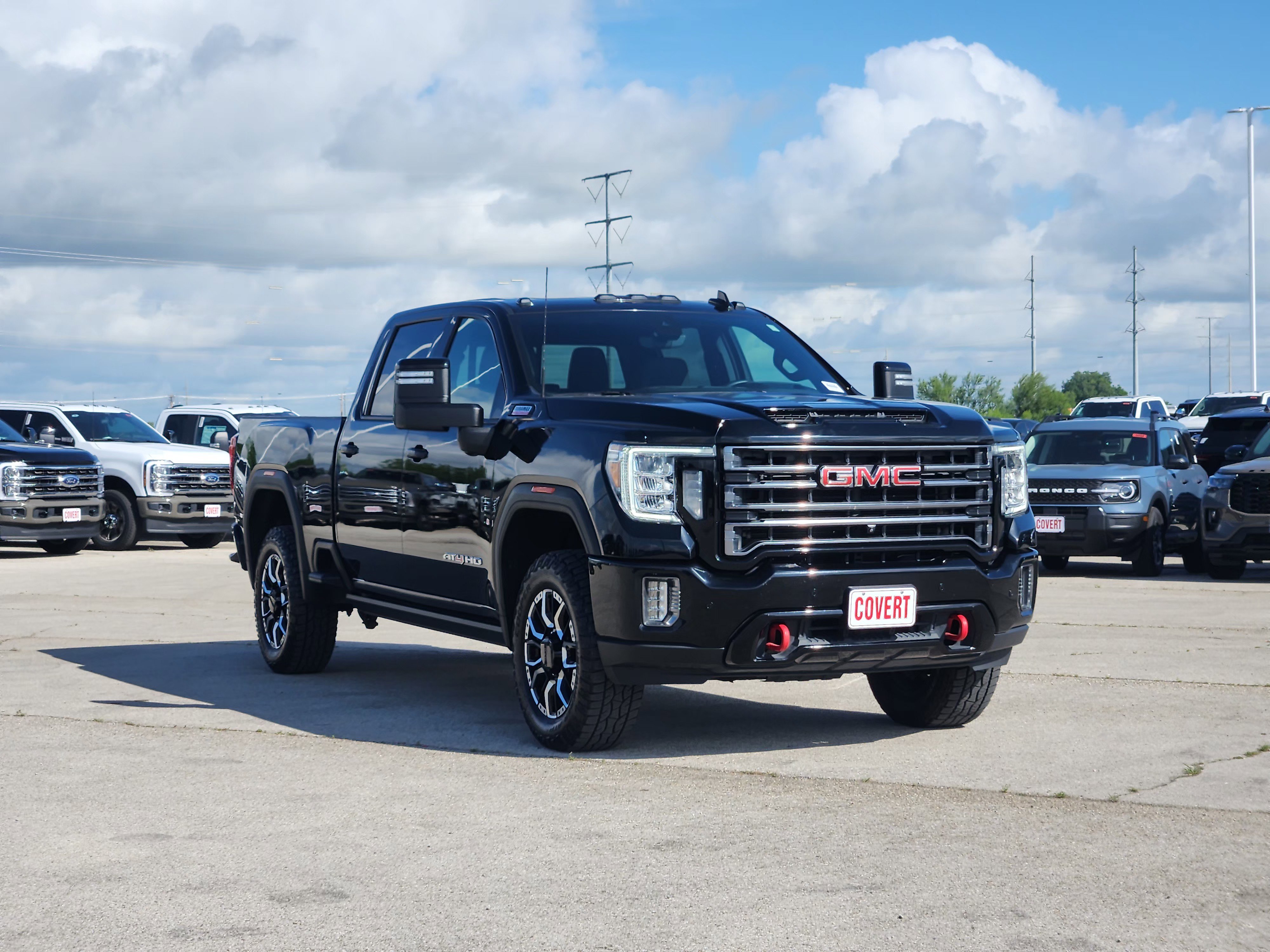Used 2023 Onyx Black GMC AT4 image 3