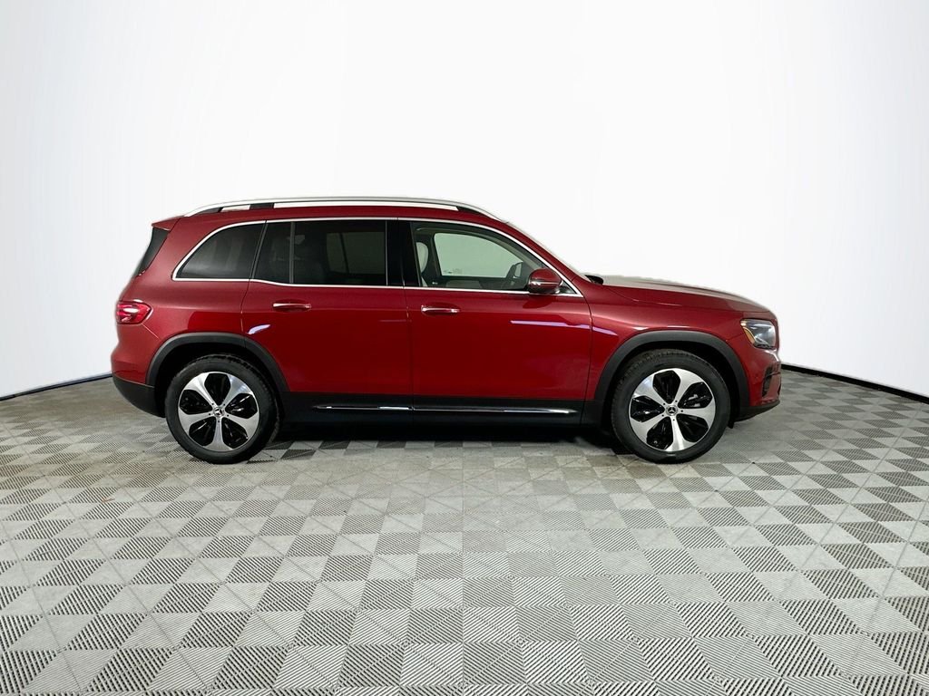 New 2026 MANUFAKTUR Patagonia Red Metallic Mercedes-Benz GLB 250 image 8