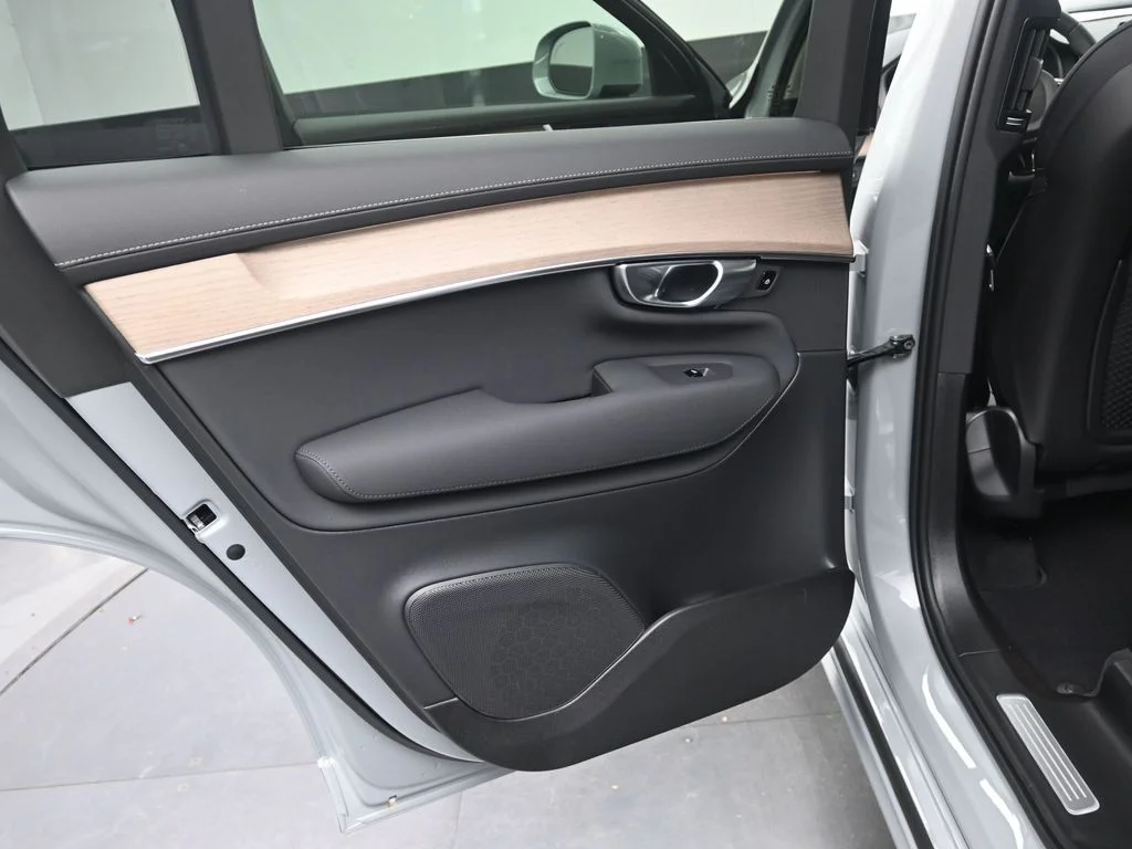 New 2026 Vapour Grey Volvo Core image 15