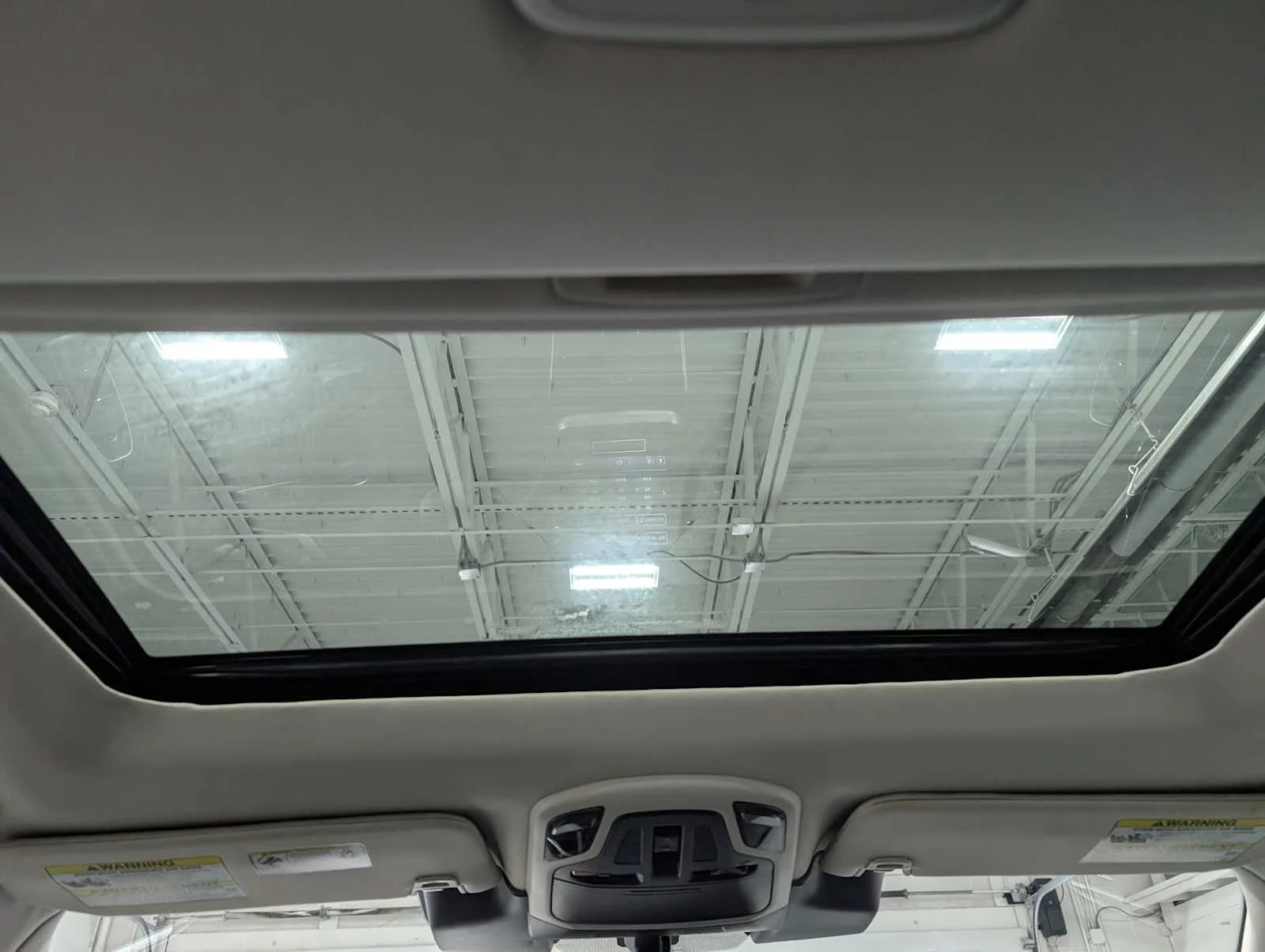 Used 2025 Crystal White Pearl Subaru Limited image 17
