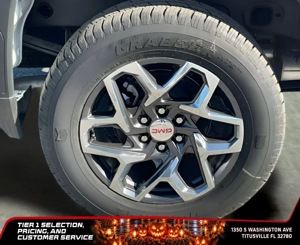New 2026 Summit White GMC SLE image 47