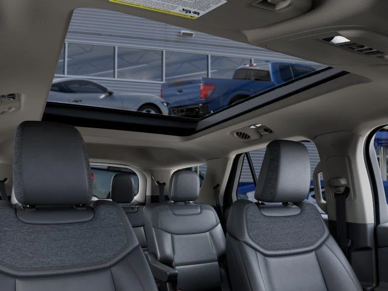 New 2027 Carbonized Gray Metallic Ford Active image 22