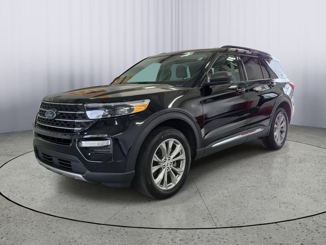 Certified Used 2023 Black Ford XLT image 4