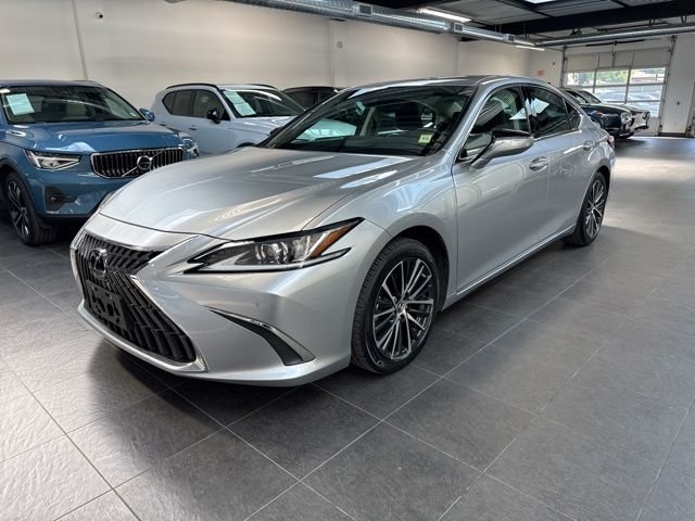 2024 Lexus ES 350 350's photo
