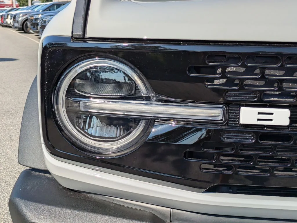 New 2026 Avalanche Gray Ford Outer Banks image 10
