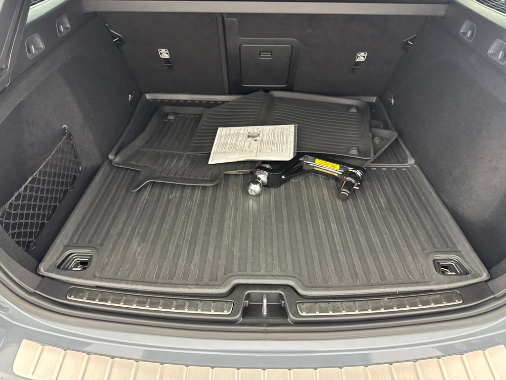Used 2023 Gray Volvo Ultimate image 31